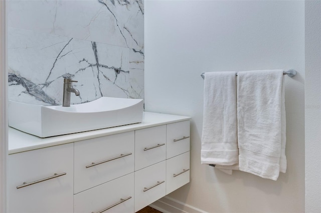 331 Cleveland St Unit 320, Clearwater, FL 33755 - bathroom with backsplash and vanity