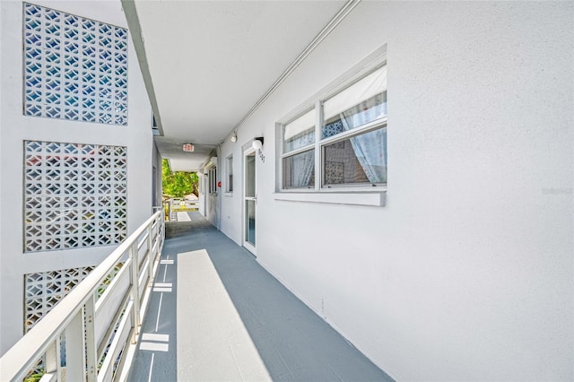 5660 80th St N Unit D207, Saint Petersburg, FL 33709 - photo 2