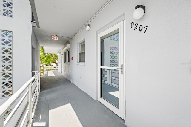 5660 80th St N Unit D207, Saint Petersburg, FL 33709 - photo 3