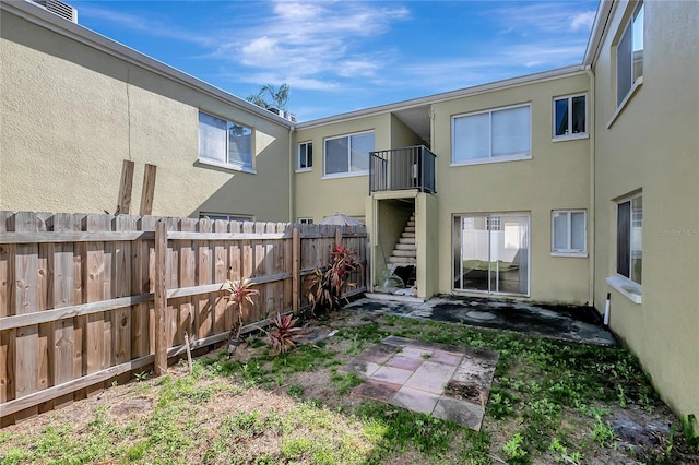 3206 W Azeele St Unit 126, Tampa, FL 33609 - view of yard featuring stairway