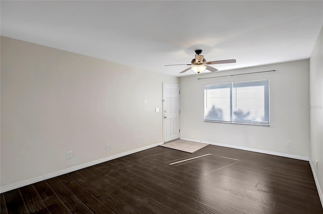 3206 W Azeele St Unit 126, Tampa, FL 33609 - spare room featuring ceiling fan, wood finished floors, and baseboards
