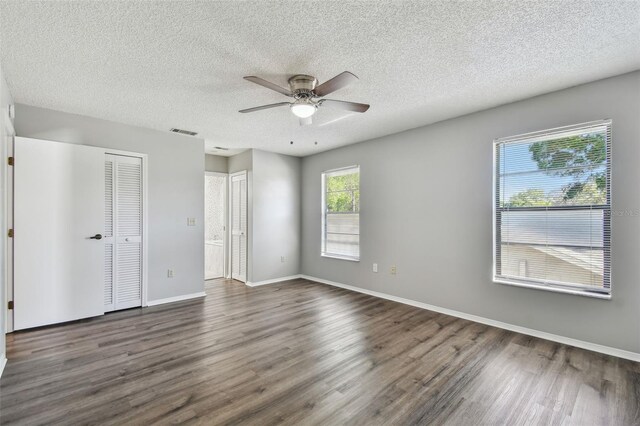 389 Waterford Cir W, Tarpon Springs, FL 34688 - photo 30
