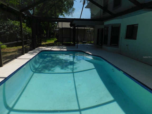 389 Waterford Cir W, Tarpon Springs, FL 34688 - photo 45