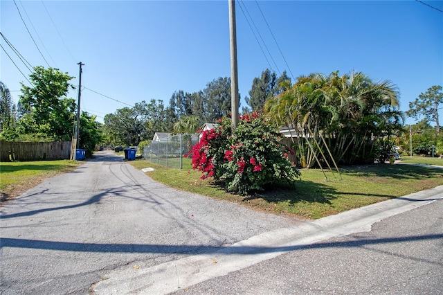 2132 40th Ave N, Saint Petersburg, FL 33714 - view of asphalt street