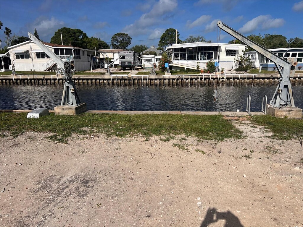 105 Schooner Dr Unit 105, Palm Harbor, FL 34683 - photo 1