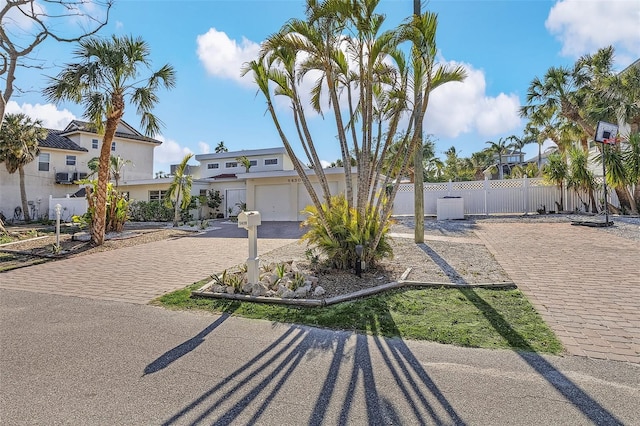 5430 Avenida Del Mare, Sarasota, FL 34242 - view of front of home with decorative driveway and stucco siding