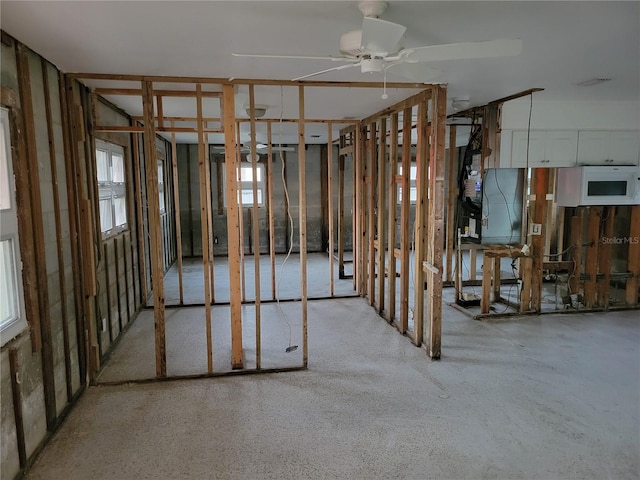 3919 Harrisburg St NE, Saint Petersburg, FL 33703 - miscellaneous room featuring ceiling fan