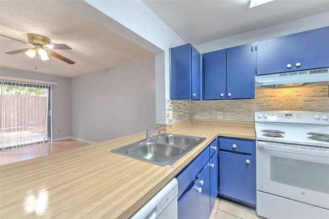 1424 Highland Ridge Cir, Brandon, FL 33510 - kitchen with white appliances, under cabinet range hood, blue cabinets, a sink, and backsplash