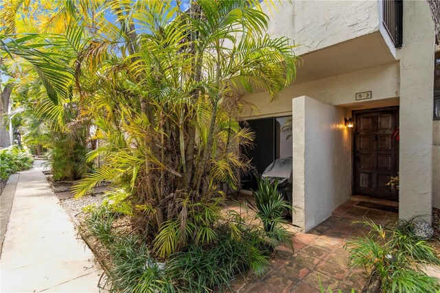 19440 NE 26th Ave Unit 53B, Miami, FL 33180 - entrance to property with stucco siding