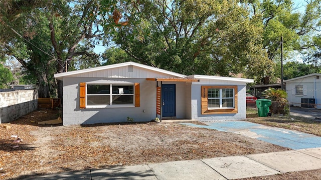 3020 E Louisiana Ave, Tampa, FL 33610 - photo 1