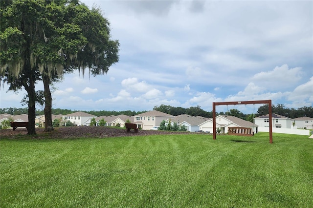 view of yard with a residential view