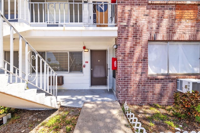 2366 Shelley St Unit 7, Clearwater, FL 33765 - entrance to property featuring brick siding and a balcony