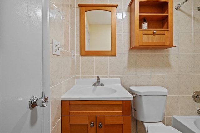 2366 Shelley St Unit 7, Clearwater, FL 33765 - bathroom with tile walls, backsplash, vanity, and toilet