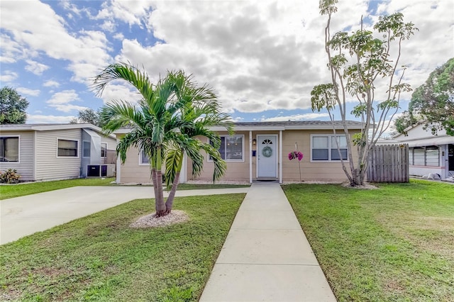 1142 56th Ave N, Saint Petersburg, FL 33703 - photo 1