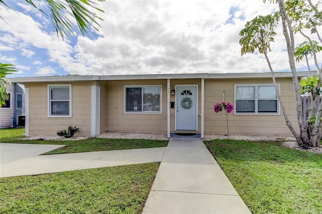 1142 56th Ave N, Saint Petersburg, FL 33703 - photo 2
