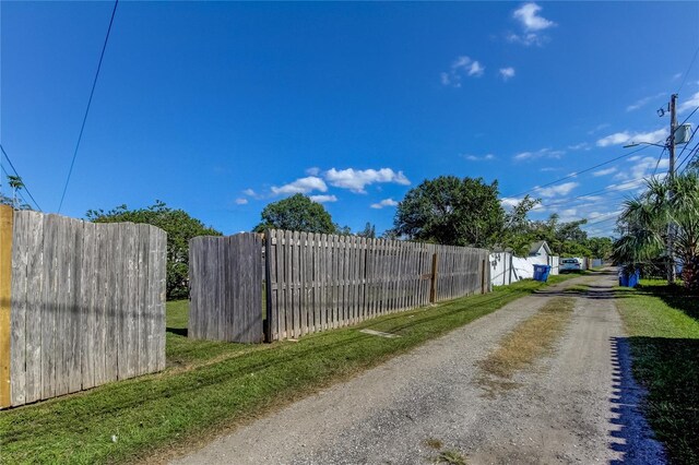 1142 56th Ave N, Saint Petersburg, FL 33703 - photo 32