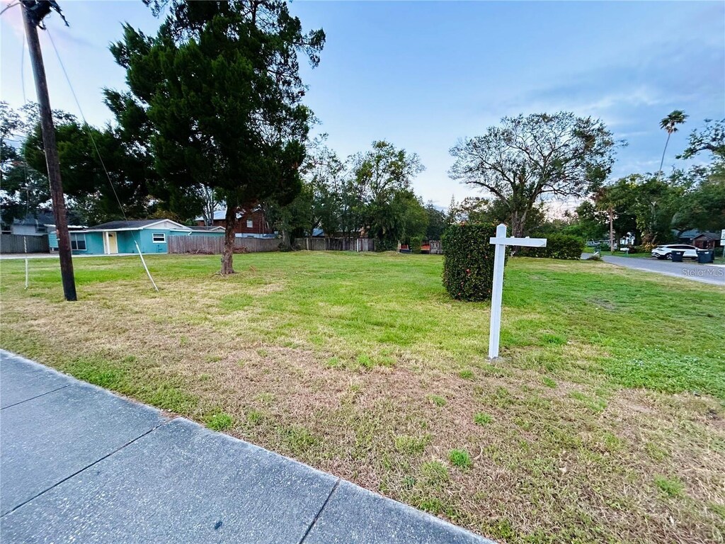 62nd Ave N, Saint Petersburg, FL 33702 - photo 2