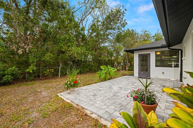 1047 Deer Hollow Way, Sarasota, FL 34232 - view of patio / terrace featuring a fenced backyard