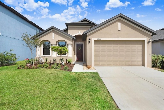 1214 Florablu Dr, Seffner, FL 33584 - view of front of house featuring stucco siding, an attached garage, concrete driveway, and a front lawn