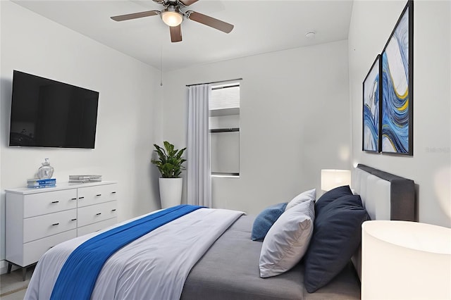 1214 Florablu Dr, Seffner, FL 33584 - bedroom featuring a ceiling fan