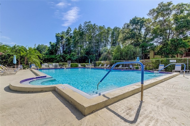 612 Fairmont Ave Unit D, Safety Harbor, FL 34695 - pool with a patio area and fence