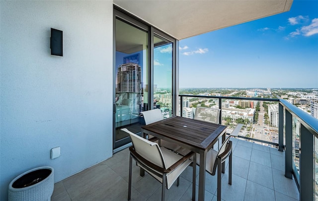 301 1st St S Unit 3004, Saint Petersburg, FL 33701 - balcony with a view of city
