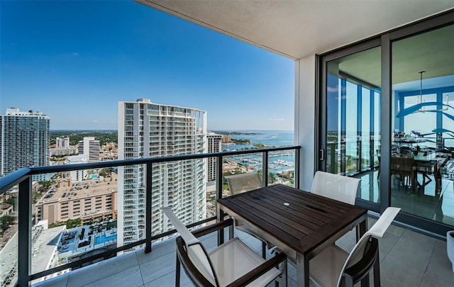301 1st St S Unit 3004, Saint Petersburg, FL 33701 - balcony with a city view and a water view