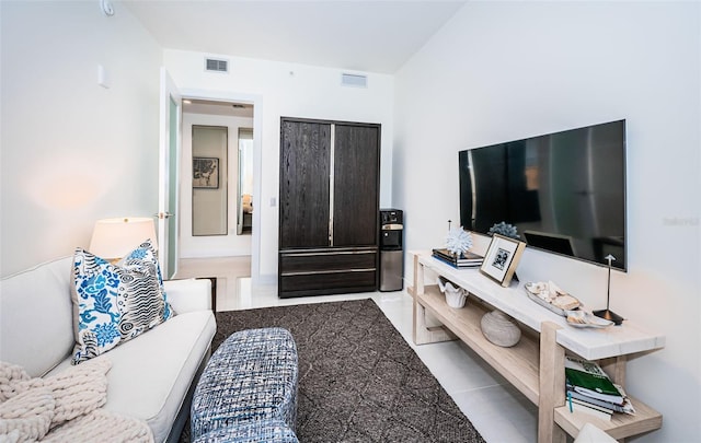301 1st St S Unit 3004, Saint Petersburg, FL 33701 - living area with light tile patterned flooring and visible vents