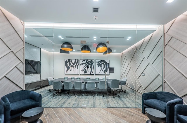 301 1st St S Unit 3004, Saint Petersburg, FL 33701 - reception featuring visible vents
