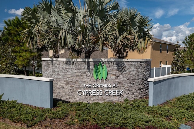 10101 Mangrove Well Rd, Ruskin, FL 33573 - community / neighborhood sign featuring fence