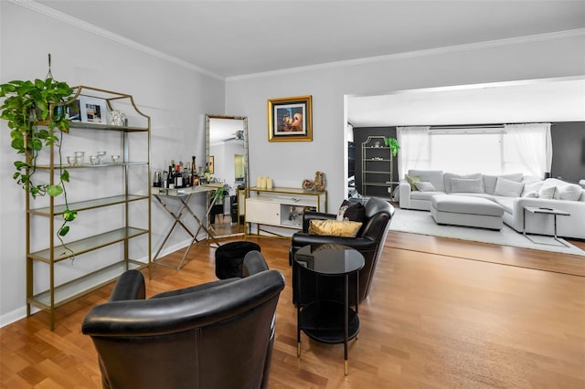 202 S Hesperides St, Tampa, FL 33609 - living area featuring crown molding and wood finished floors