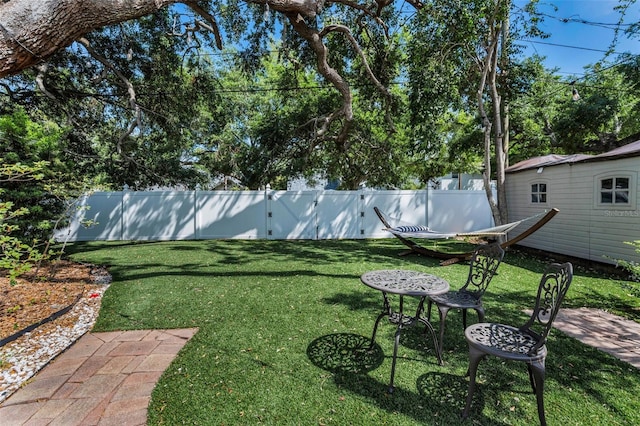 202 S Hesperides St, Tampa, FL 33609 - view of fenced backyard