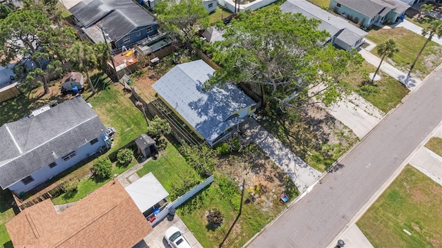 birds eye view of property featuring a residential view
