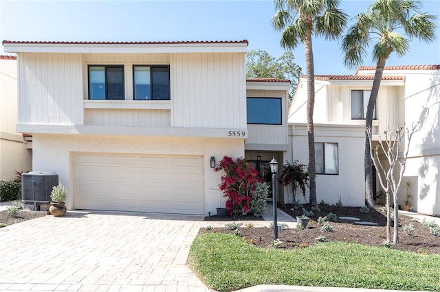 5559 Escondida Blvd S, Saint Petersburg, FL 33715 - photo 1