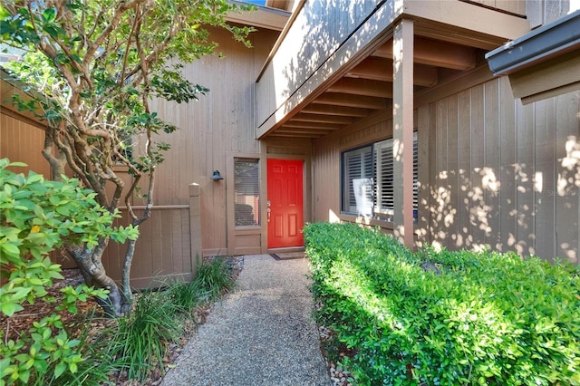 view of property entrance