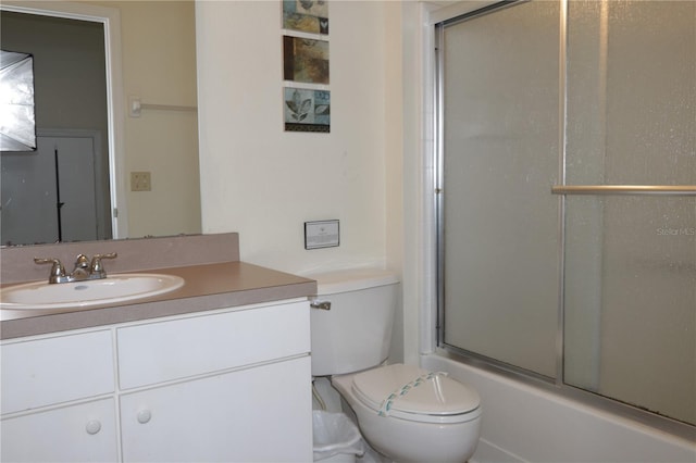 151 Pompano Beach Dr, Kissimmee, FL 34746 - full bath with toilet, vanity, and combined bath / shower with glass door