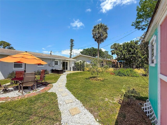 view of yard with a patio area