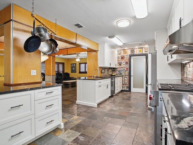 402 S Barbara Ln, Tampa, FL 33609 - photo 24