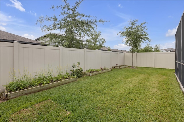 19926 Stone Pine Cir, Lutz, FL 33558 - view of yard with a garden