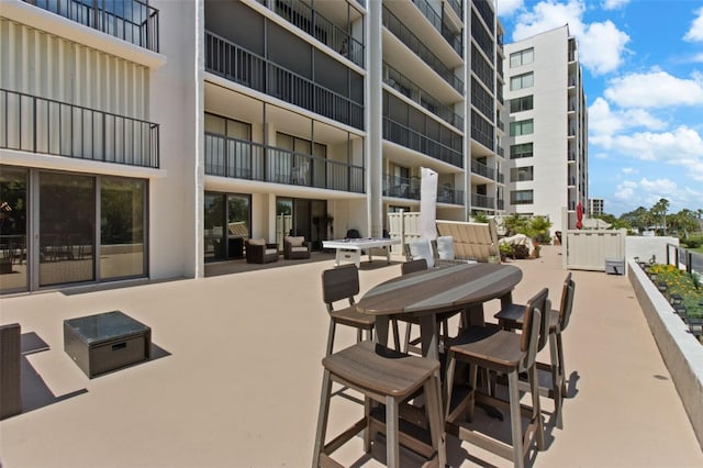220 Belleview Blvd Unit 104, Belleair, FL 33756 - view of patio
