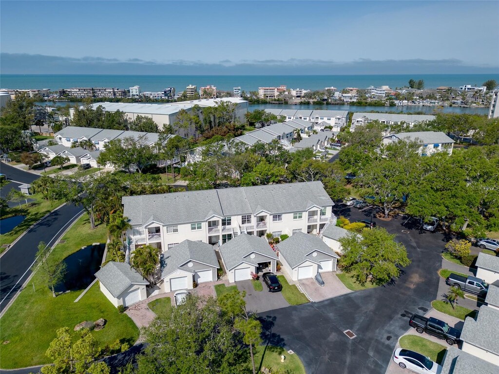 11520 Shipwatch Dr Unit 1385, Largo, FL 33774 - photo 1