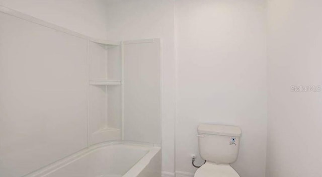 full bath with toilet and shower / bath combination