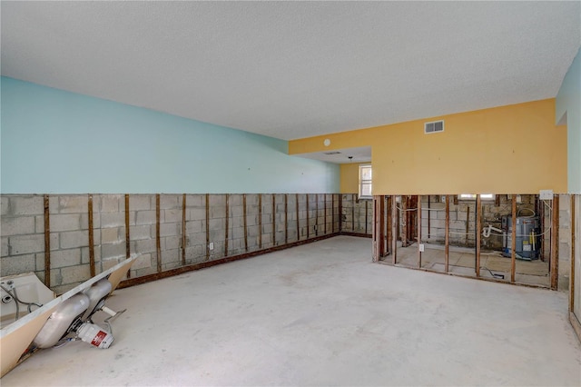 8440 Old Post Rd Unit 104, Port Richey, FL 34668 - view of below grade area