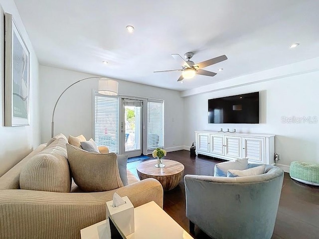 4799 Coquina Key Dr SE, Saint Petersburg, FL 33705 - photo 8