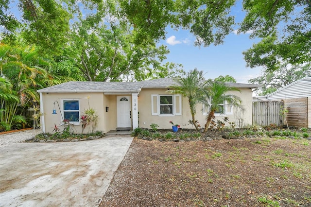 130 41st Ave NE, Saint Petersburg, FL 33703 - photo 1