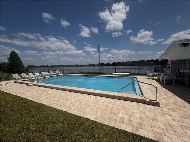 1550 11th St NE Unit G8, Winter Haven, FL 33881 - pool featuring a patio area and fence
