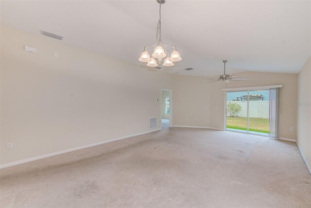 15410 Quail Woods Pl, Ruskin, FL 33573 - unfurnished room with baseboards, visible vents, light colored carpet, and vaulted ceiling