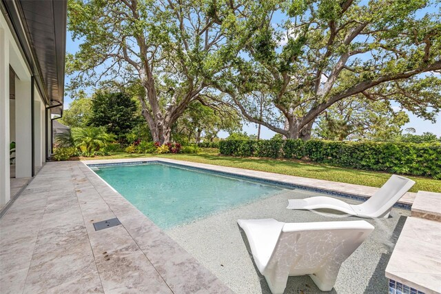 634 Poinsettia Rd, Belleair, FL 33756 - photo 28
