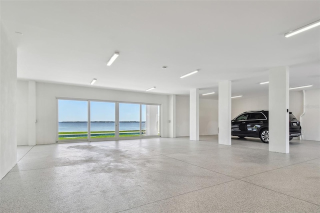 90 Martinique Ave, Tampa, FL 33606 - parking garage featuring a water view
