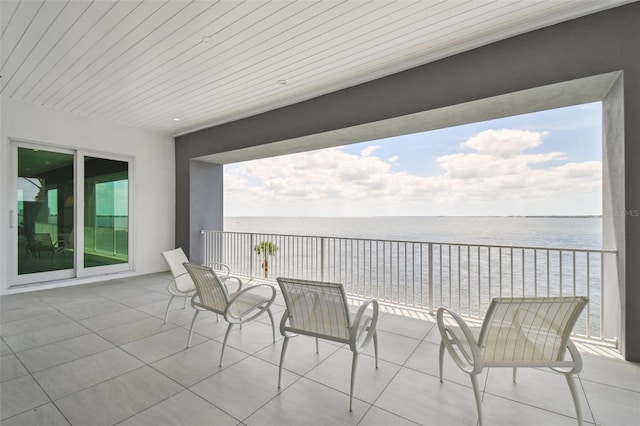 90 Martinique Ave, Tampa, FL 33606 - balcony featuring a water view and a patio area